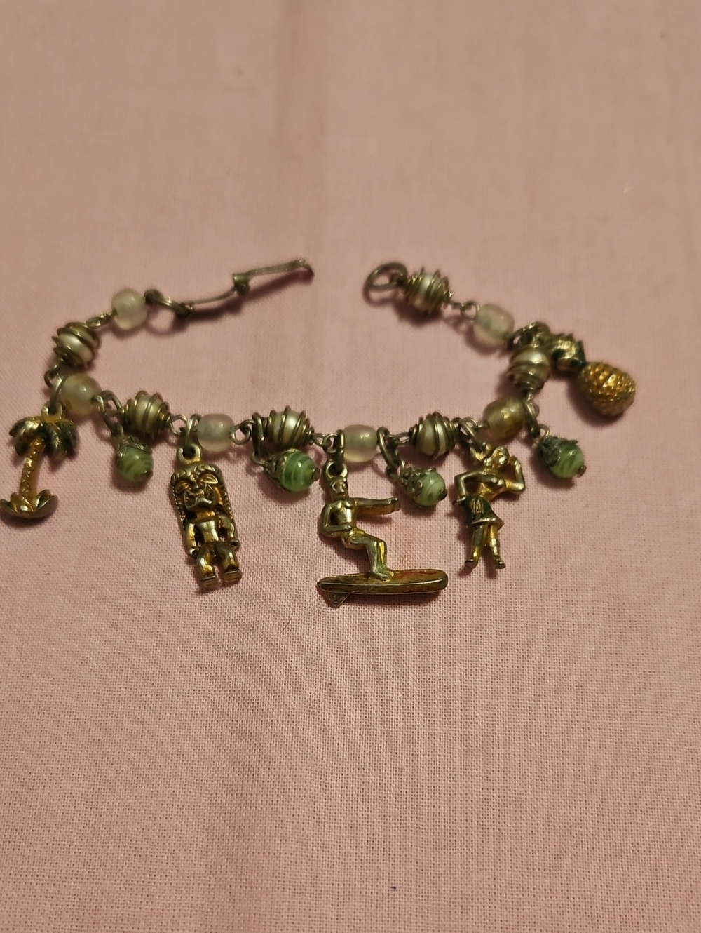 Vintage Hawaiian Theamed Souvanier Charm Bracelet with Green Beads & A Gold-tone